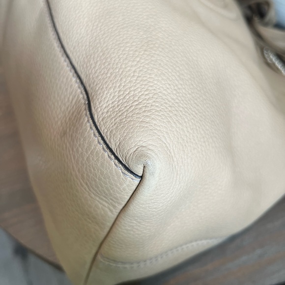 AUTHENTIC GUCCI Pebbled Calfskin Large Soho Chain Shoulder Bag Rose Beige - Picture 4 of 11